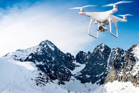 Drone in montagna