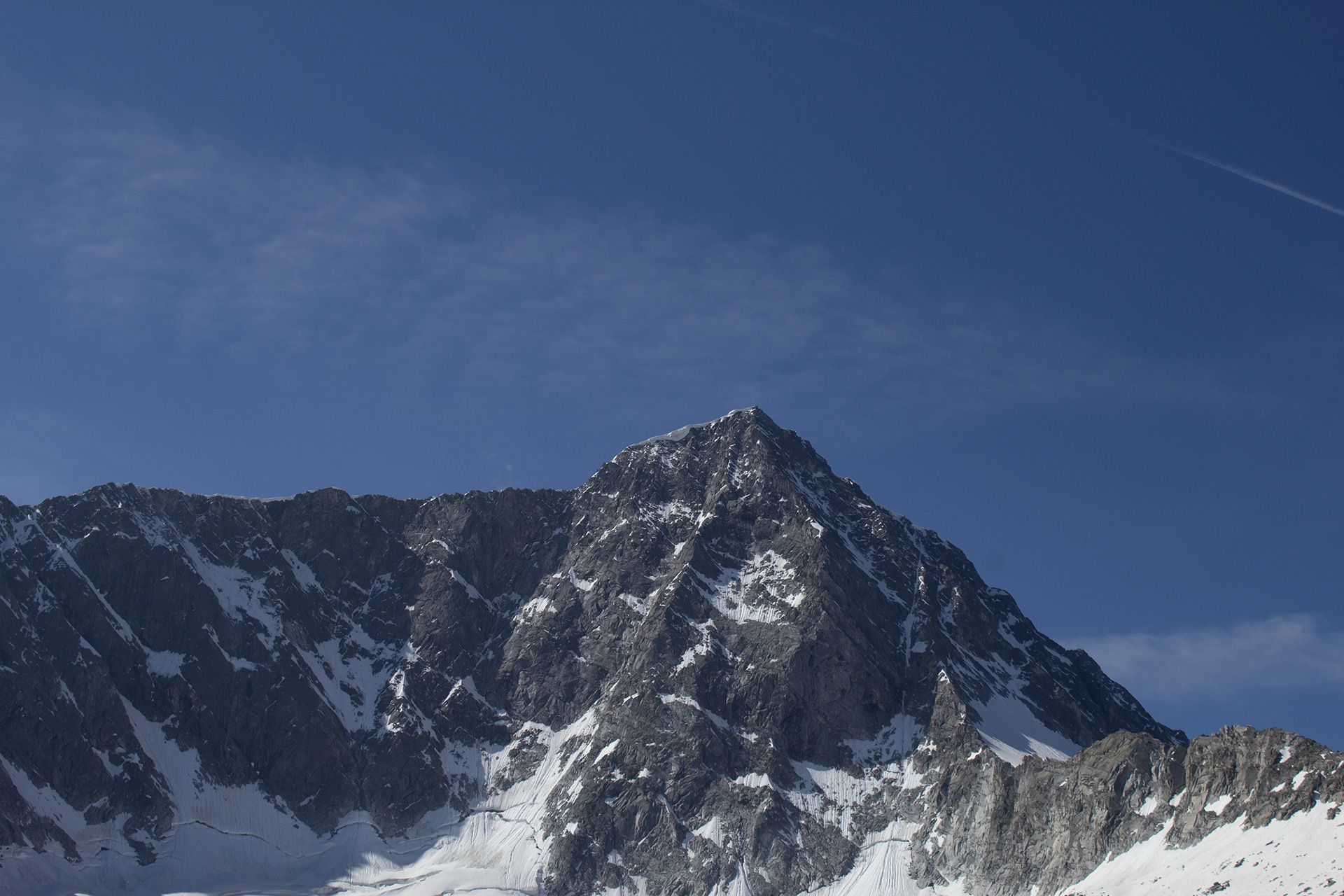 Panorama della parete nord dell'Adamello