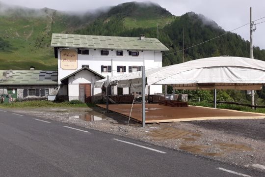 foto Rifugio "Tassara" - Bazena